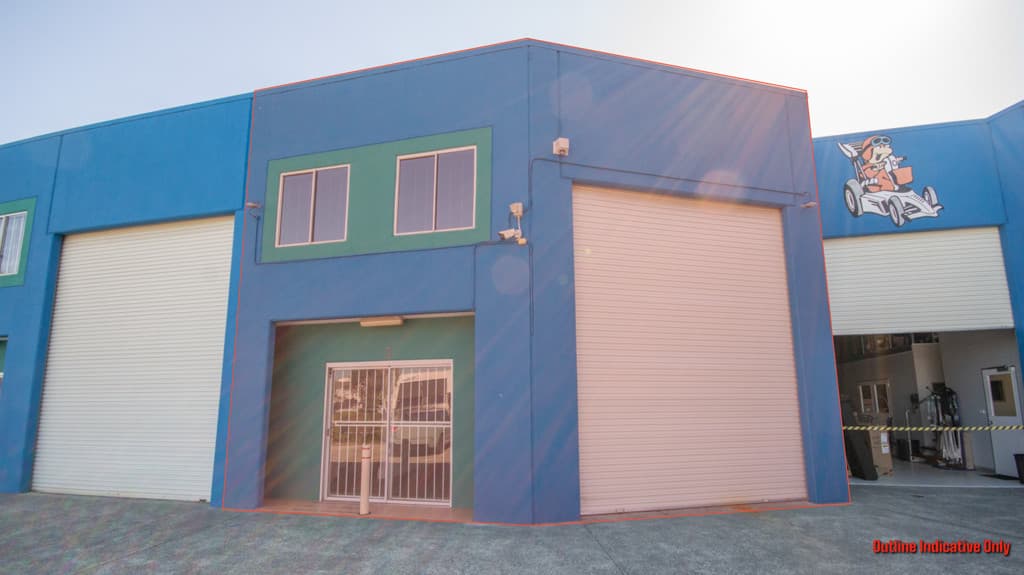 Central Molendinar Location - Available Now!