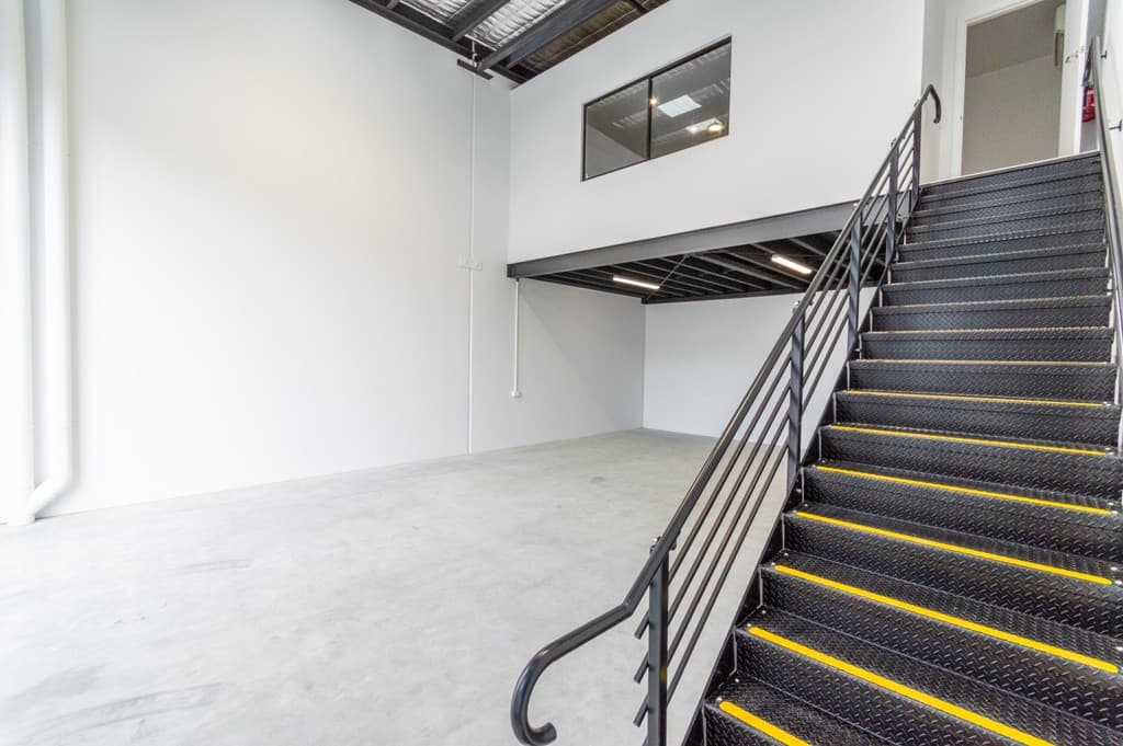 113m² + Mezzanine Office | Secure Gated Estate | Central Molendinar