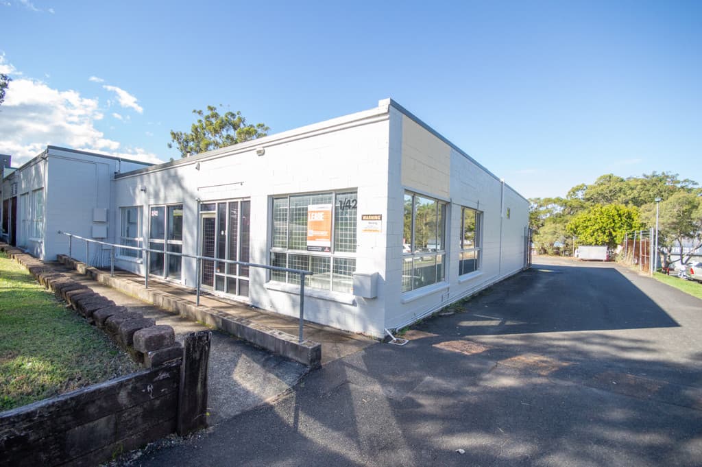 Affordable Industrial Office In Central Location
