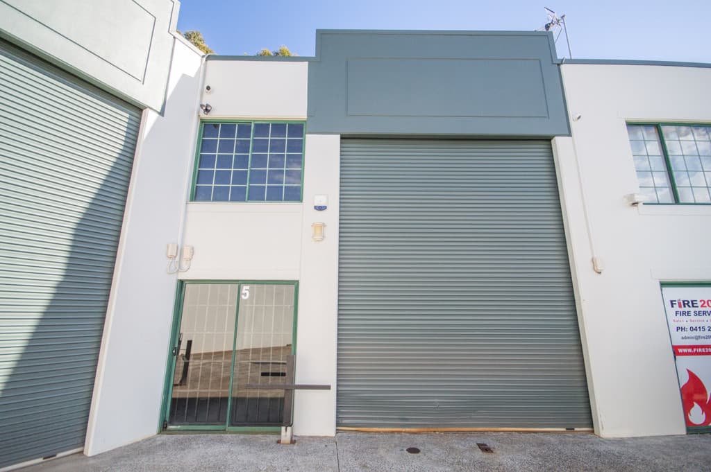 Central Molendinar Location - Main Road