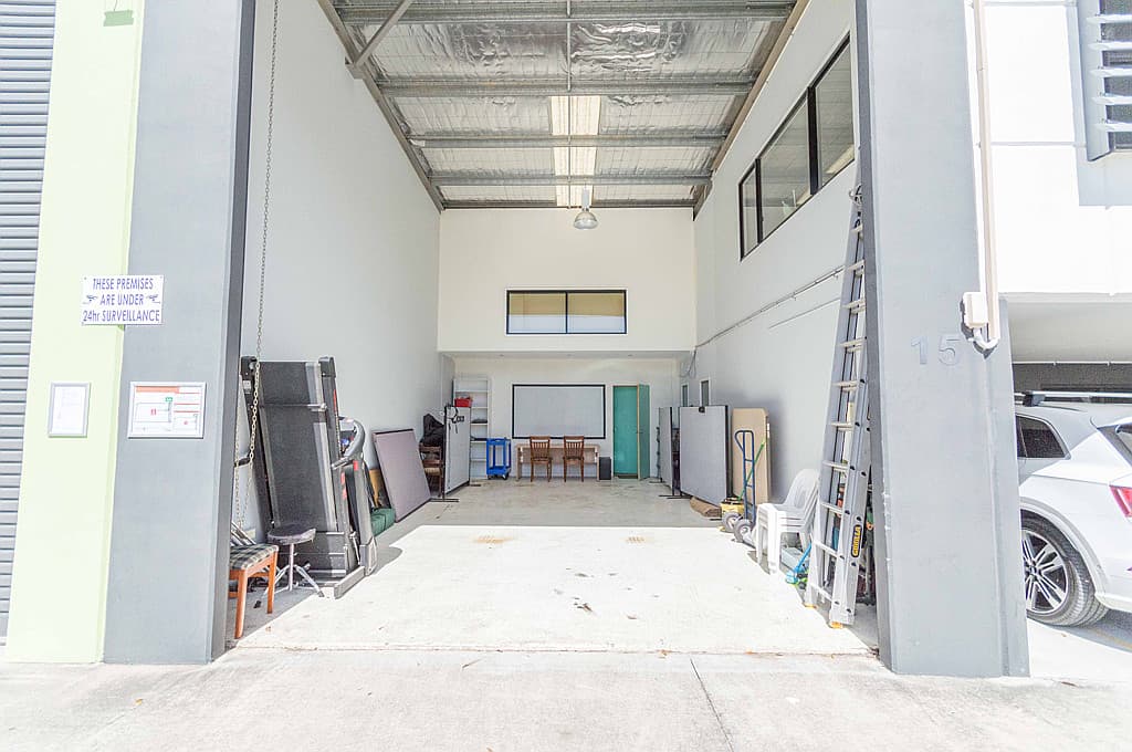 Affordable Warehouse/Office + Great Location
