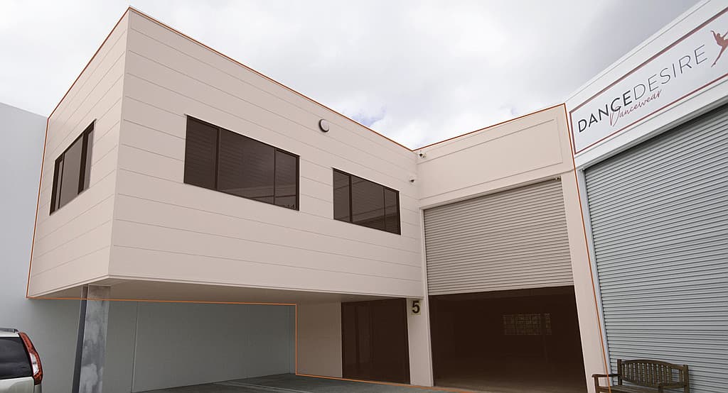 297m² Warehouse & Office, Ashmore - Reduced to Move Fast!!!