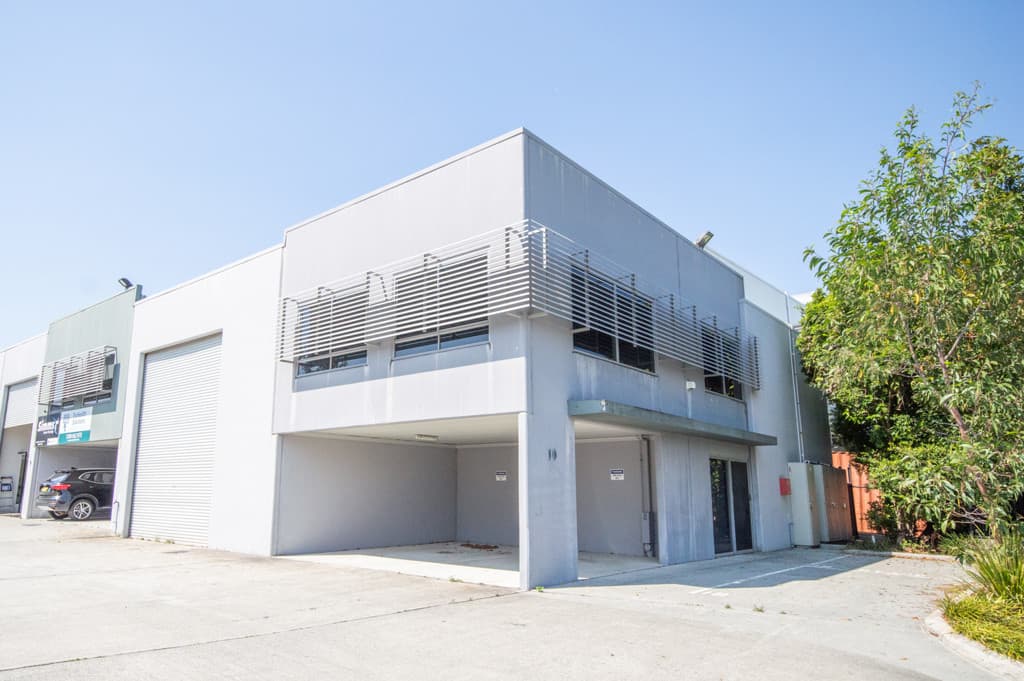 Front Unit - Sought After Location