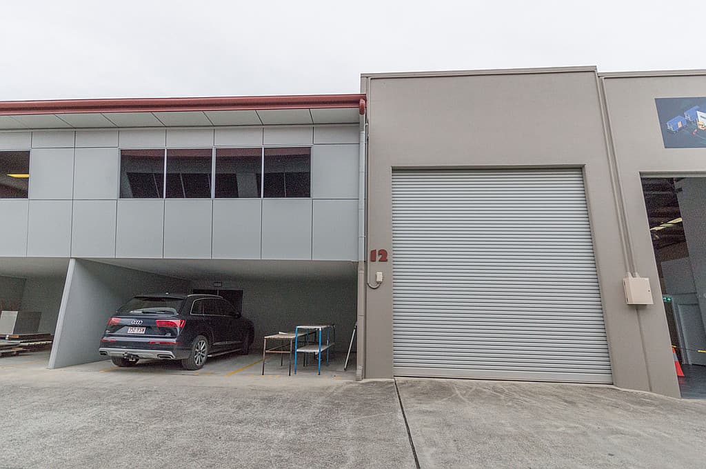 Sought After Central Molendinar Location!