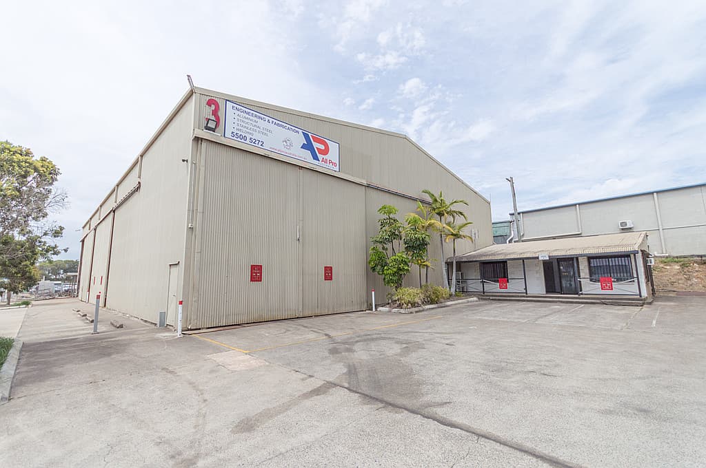 Sought After Brisbane Road Location - Warehouse + Hardstand