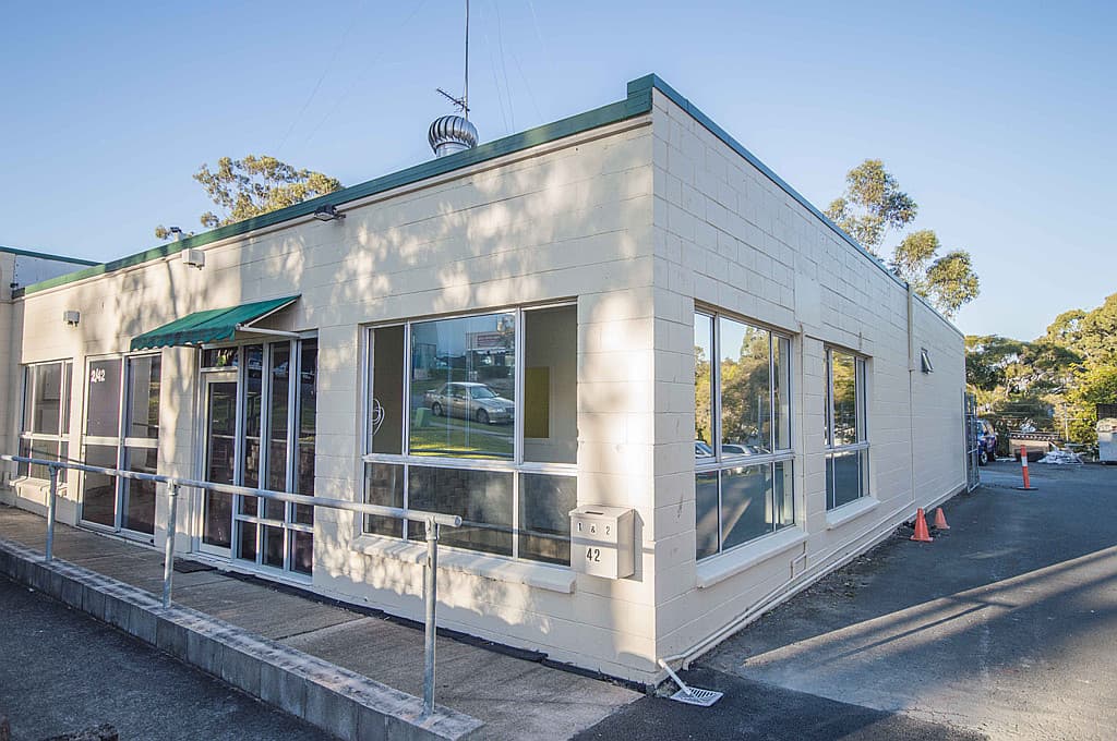 Affordable Industrial Office In Central Location