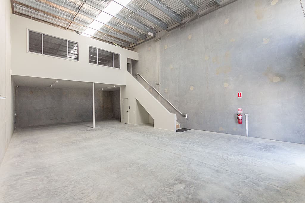Act Now: Claim the Prime Industrial Headquarters in Central Location Before It's Snatched Away - Your Ideal Spot Won't Last!